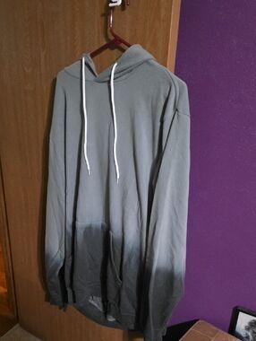 Womens Ombre Gray Hooded Sweatshirt - Casual Pullover Hoodie